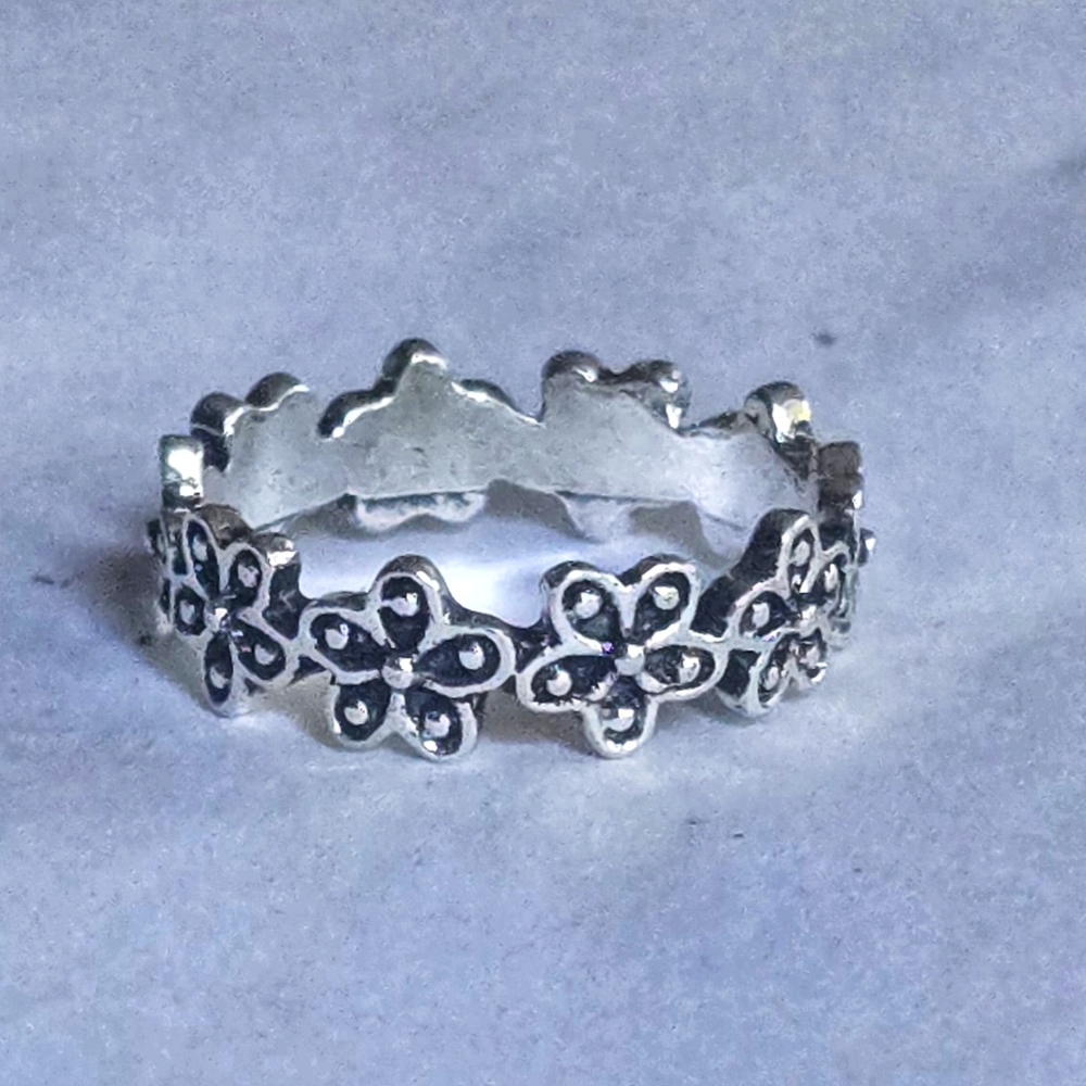 FLORAL ENGRAVED QUALITY TITANIUM SILVER NEW SIZE 7 ETERNITY BAND RING